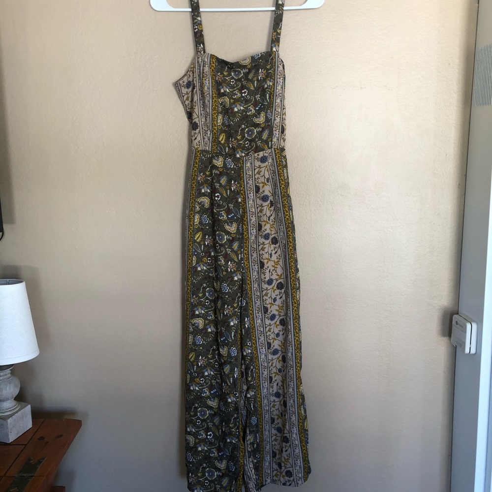 Floral Tie back jumper.